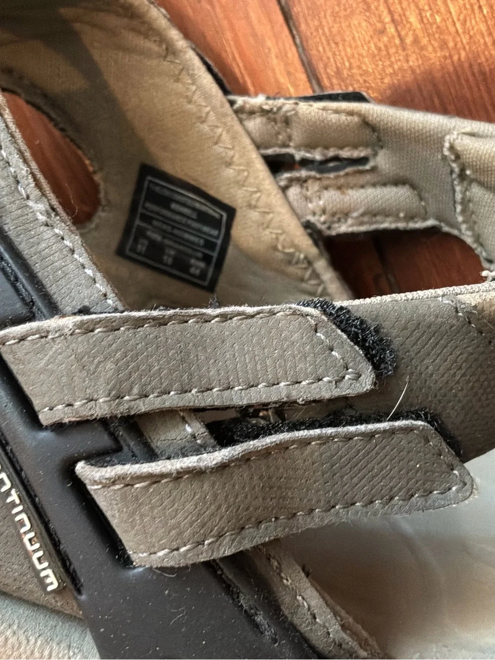 Merrell Men's Tan and Black Outdoor High Performance Sandals Size 11